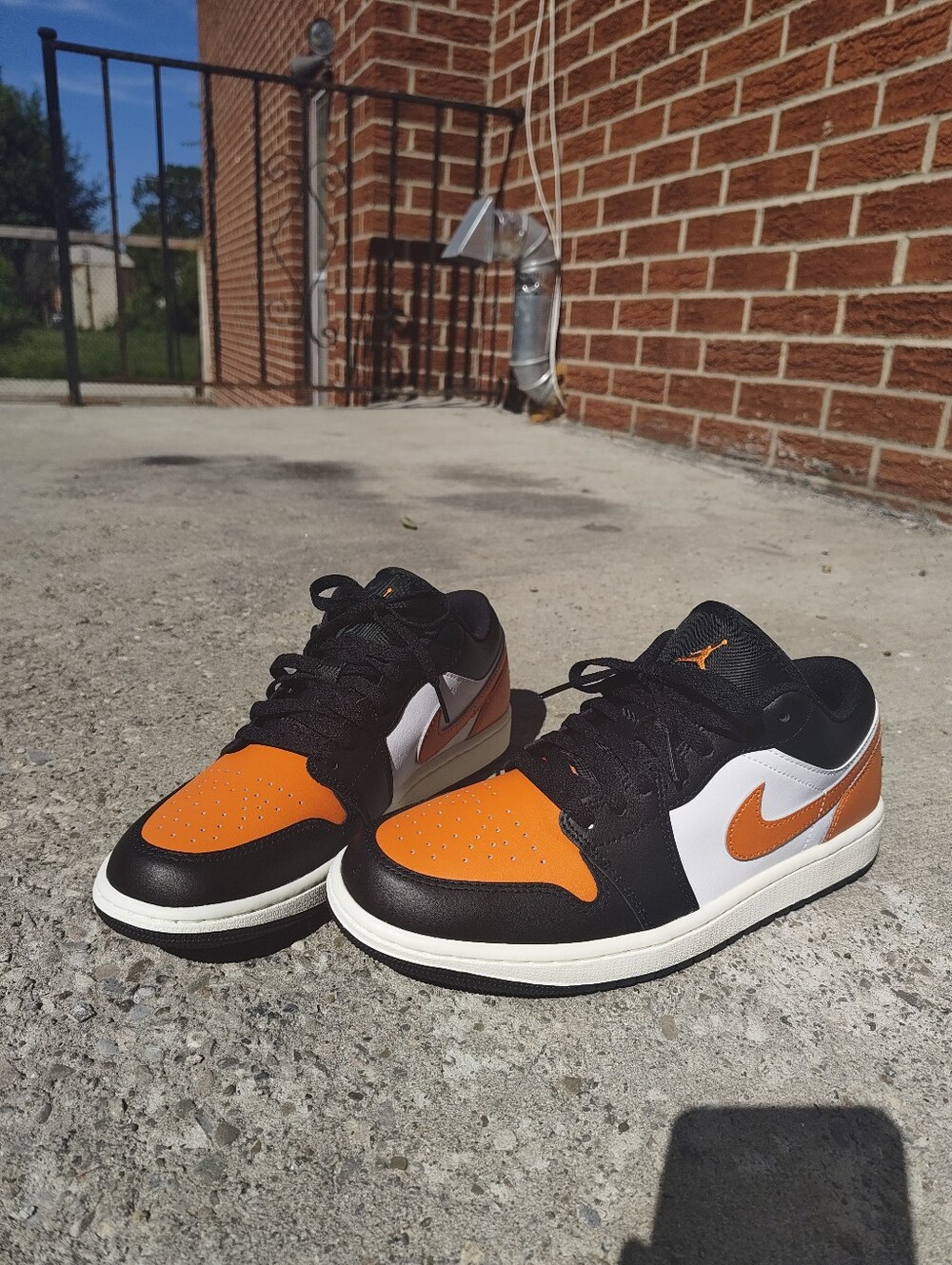 9.5 Mens Nike Air Jordan 1 Retro Low Shattered Backboard Orange